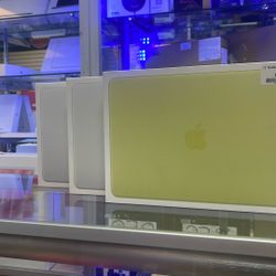 13”MacBook Neo 512SSD 