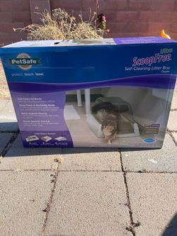 Petsafe Scoopfree Automatic Liter Box