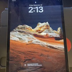 11 Inch Apple iPad Pro With Apple Magic Keyboard 
