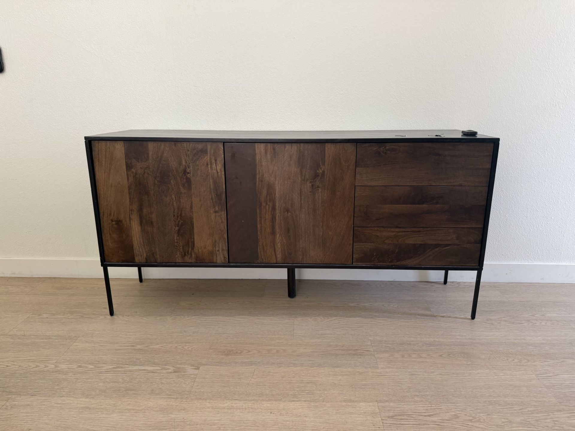Sidebar Table Buffet Table 65x32x18