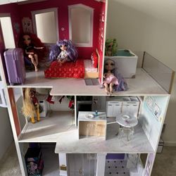 Rainbow High Doll House