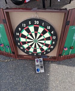 Dart Board Cabinet Set 18" Dartboard & Darts