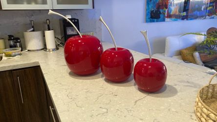 Cherries Red Table Decor Set of 3