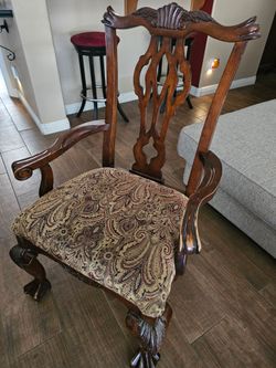 Chairs, $15 each, 2 available
