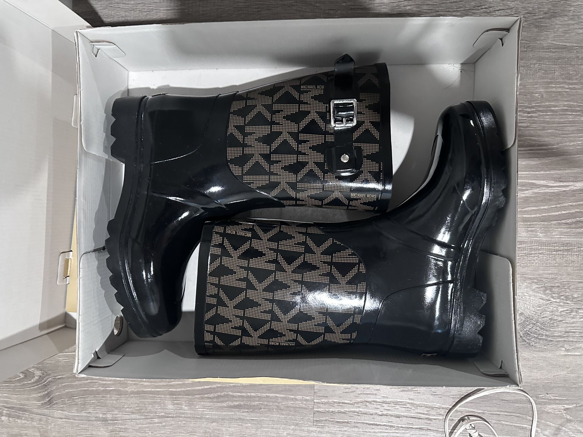 Michael Kors Boots