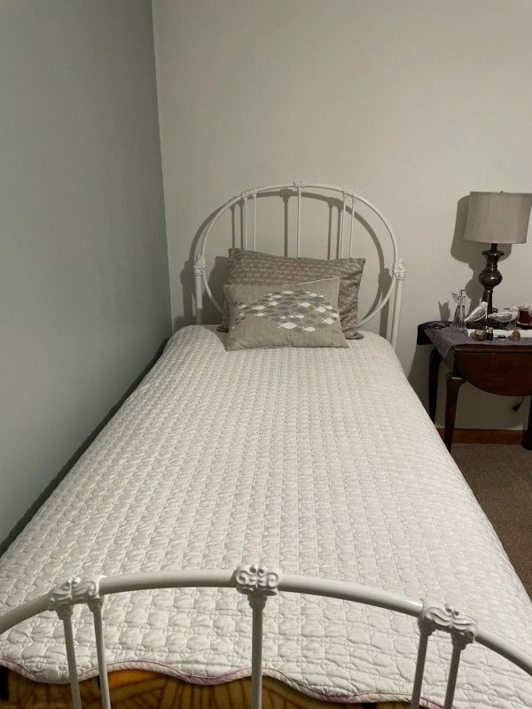Twin Bed