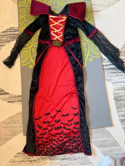 Girl Halloween vampire outfit 8-10 years old