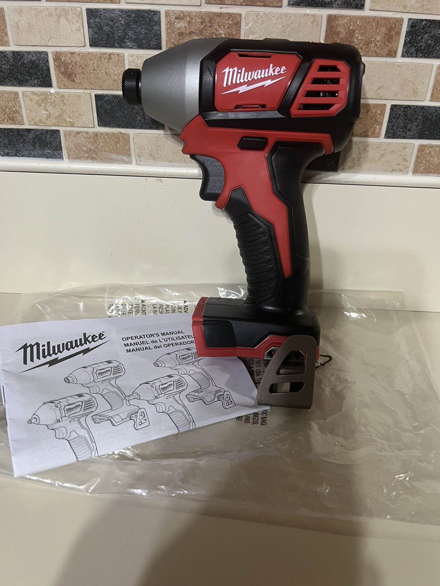 M18 1/4” Hex Impact Driver