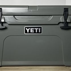 YETI Tundra 45 Cooler