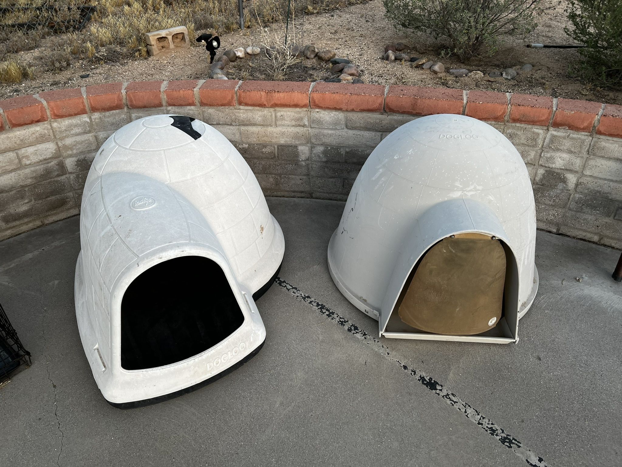 Doggy Igloo and various Crates