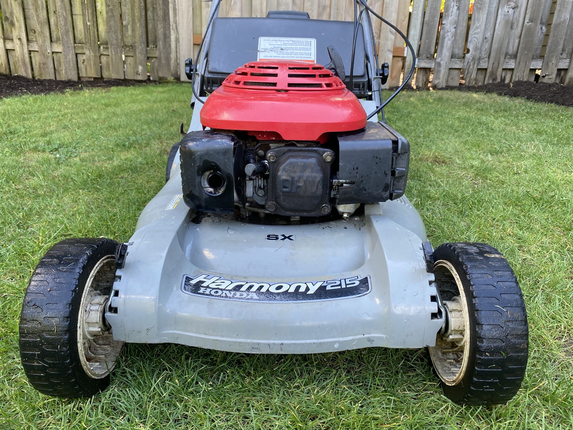 HONDA Harmony 215 SX Lawn Mower with Blade Clutch (Lawnmower) for Sale