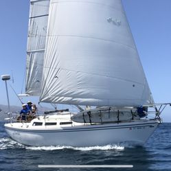 Catalina 30 Sailboat 1980