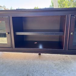 TV Stand-FREE