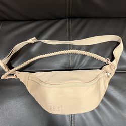 Beis Belt Bag (Beige)
