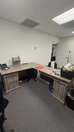 Executive L shaped desk set