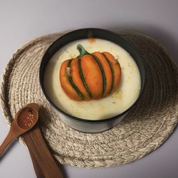 8 Oz PUMPKIN SPICE Scented candle/ Long lasting Burn/ Matte Tin