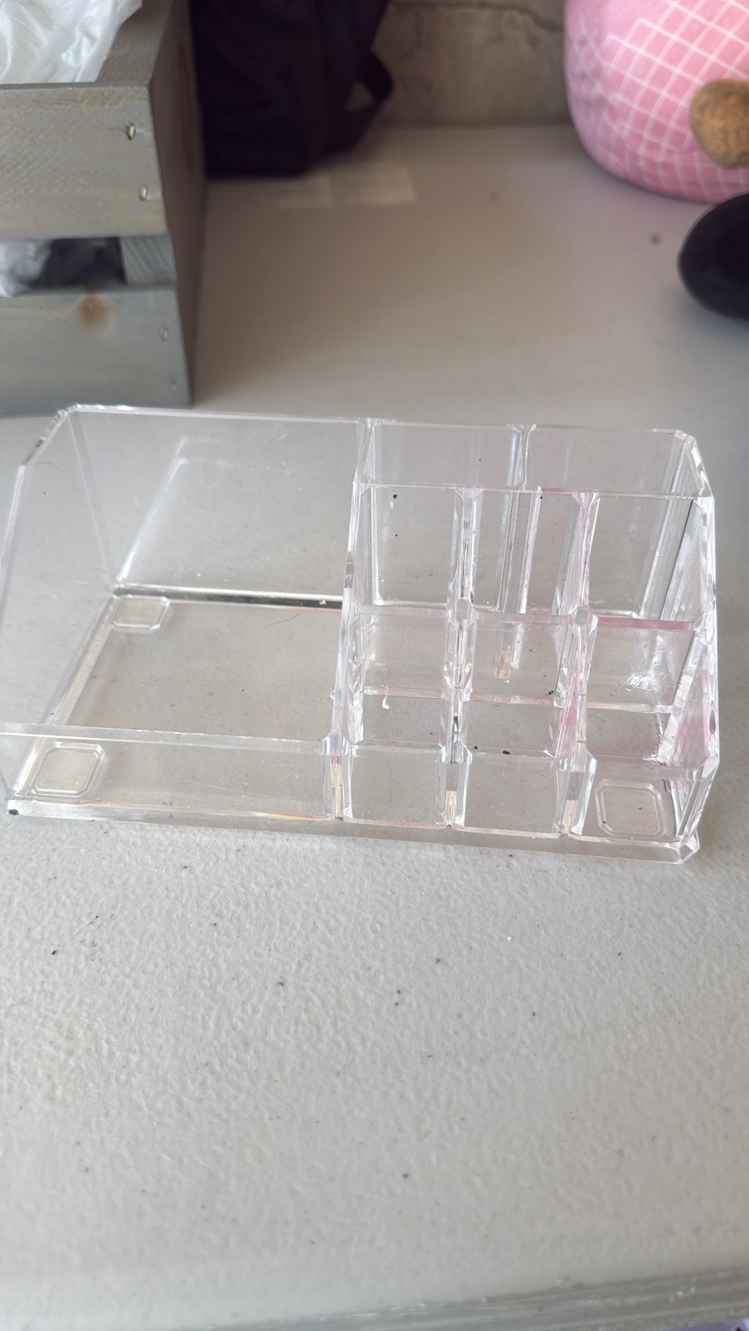 Make Up Clear Holder 