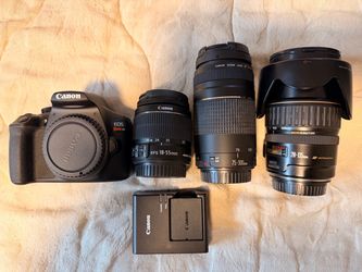 Canon EOS rebel T6(MINT CONDITION )