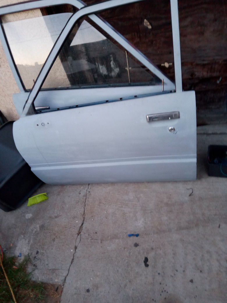 Toyota Hilux Driver Side Door 84 To 88 Very Good Condition Chrome Door Handles Weather Stripping Only $200