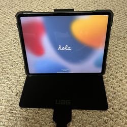 iPad 12.9” Pro 3rd Generation 