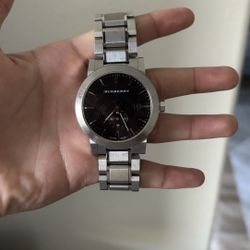 “burberry the city” navy dial edition