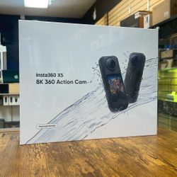 Insta360 X5 Essential Combo