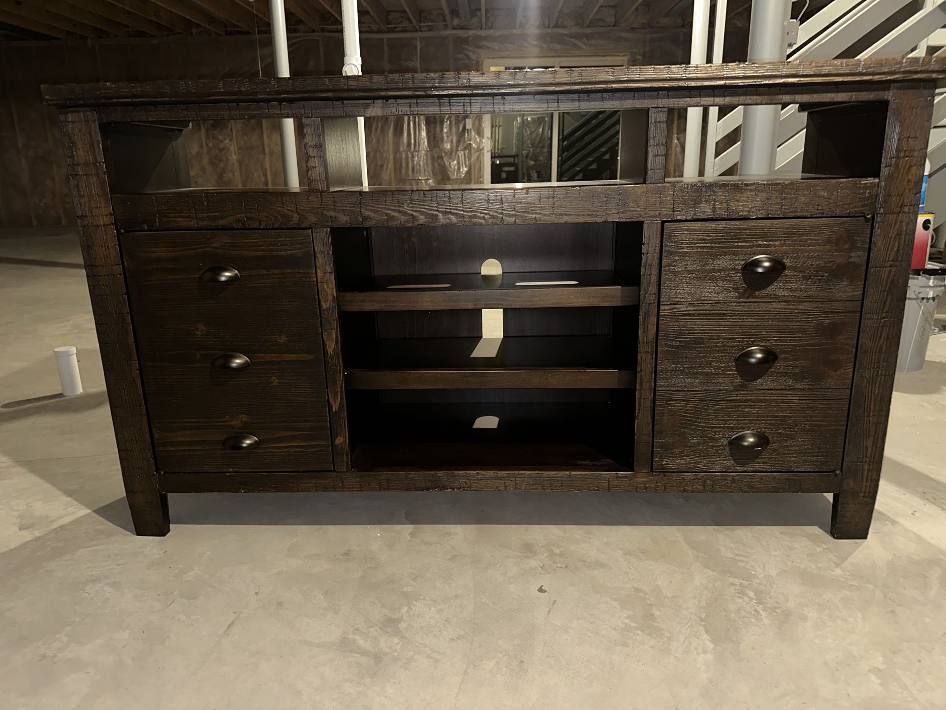 Pine Entertainment Stand