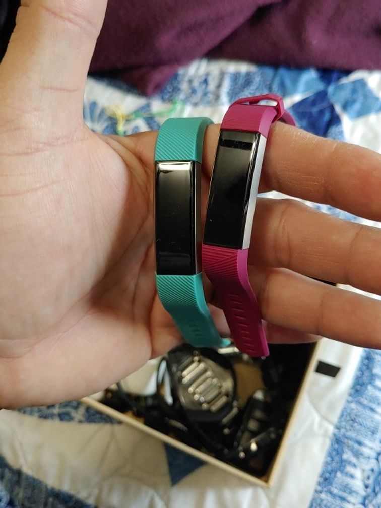 2 Fitbit No Charger