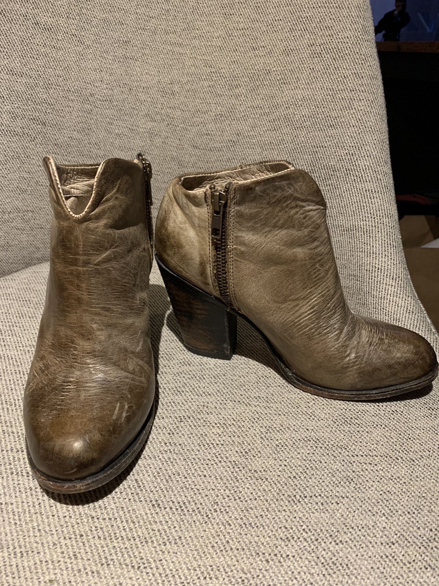 Womens Brown Leather Booties With Heel Womens Size 6