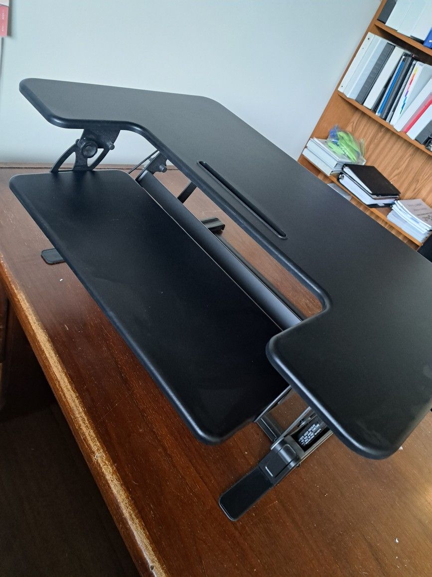 2 Adjustable Stand up Desk