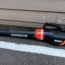 Worx 600 Corded Leaf Blower Used Twice