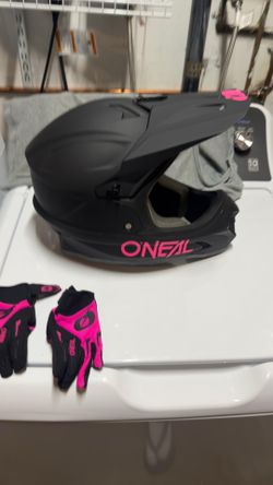 Kids helmet and gloves