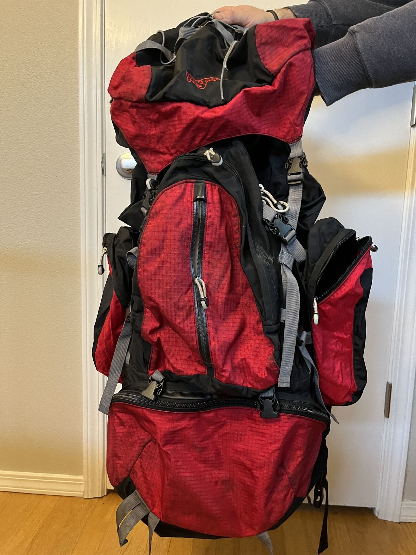 Jansport Humboldt 88 Backpack 98 Liters