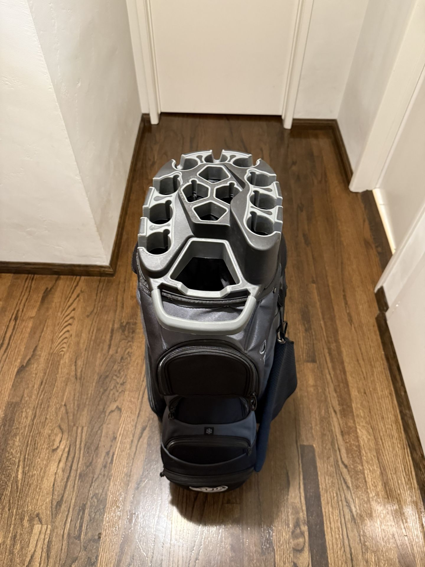 14 Divided Golf Bag