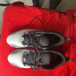 Football Cleats Men’s 10