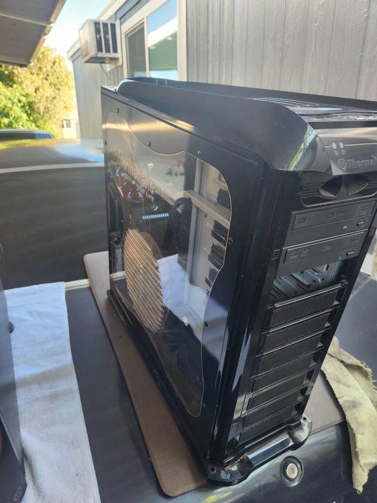ThermalTake CooLali YOUR LIFE