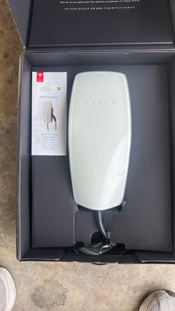 Tesla Wall Connector