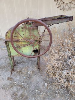 Antique John Deere No 1B Corn Sheller Farm Equipment Tool Yard Art