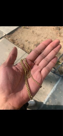 14k gold necklace 17 inches 5.8 grams