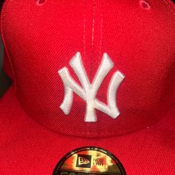 New Era New York Yankees Red Hat Brand New.