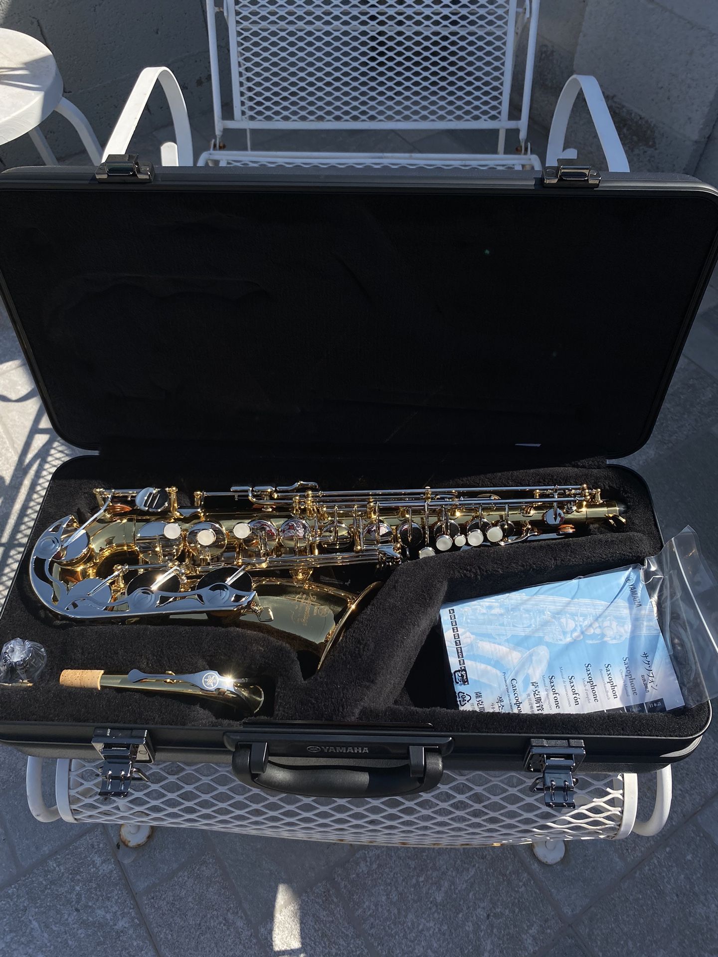 YAMAHA ALTO SAXOPHONE