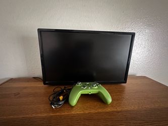 Insignia TV/Monitor + Xbox controller