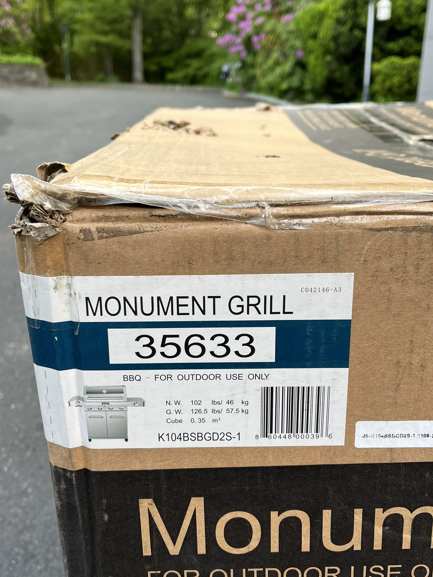 Monument Stainless 4-Burner Propane Gas Grill (New In Box)
