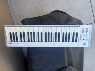 Korg K49 MIDI Studio Controller
