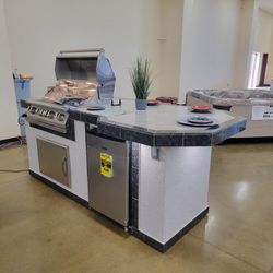 BBQ ISLAND- POLY SHAPE ISLANDS 
