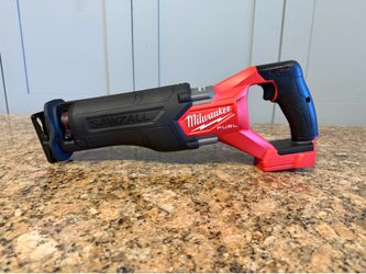 Milwaukee fuel sawzall  TOOL ONLY