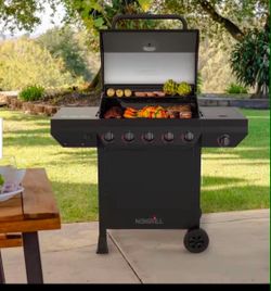 NEW ASSAMBLED.FROM THE BOX PROPANE GAS BBQ GRILL