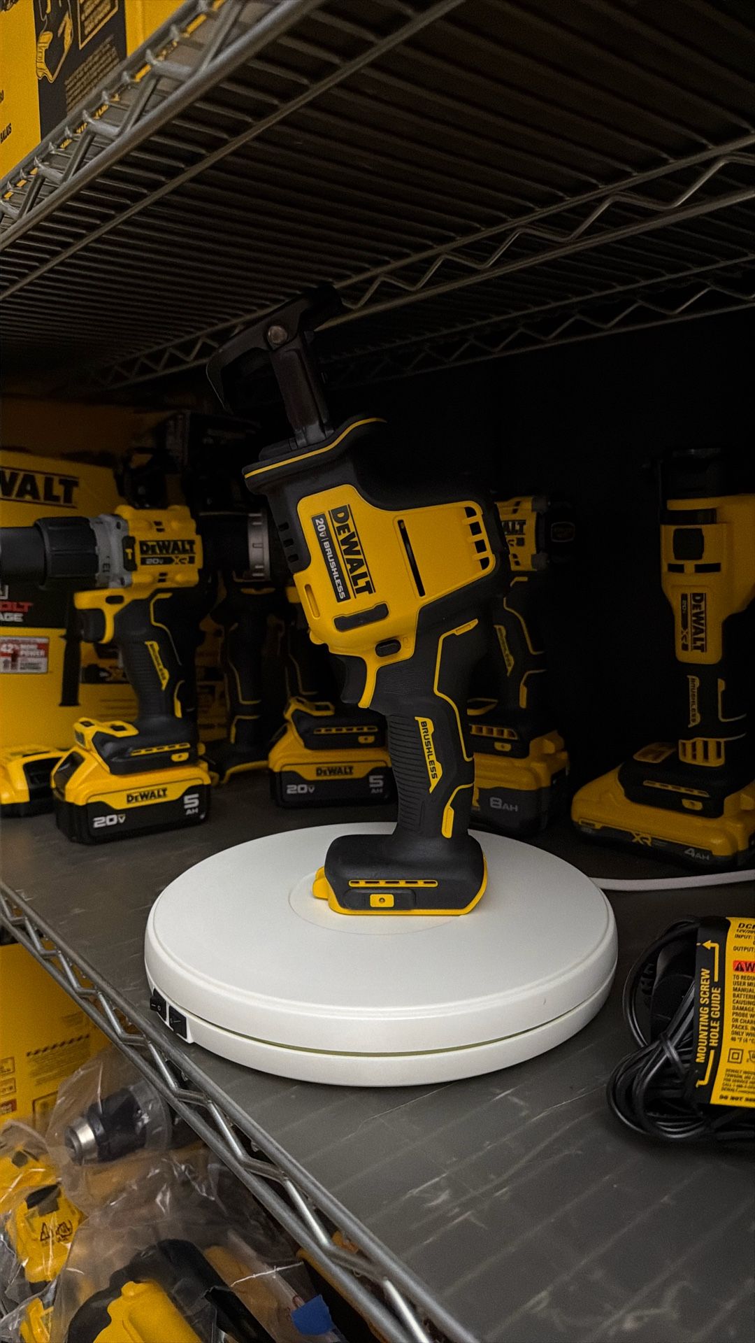 DEWALT ATOMIC 20V MAX Cordless Brushless Compact Reciprocating Saw (Tool Only)