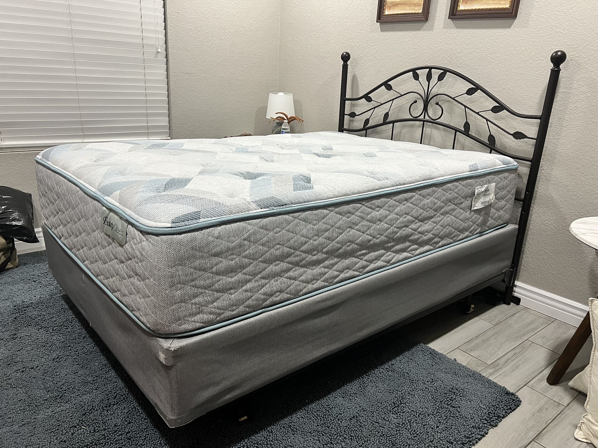 Full Sized Bed And Frame