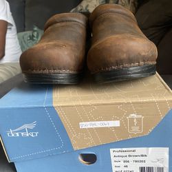 Dansko men’s clogs